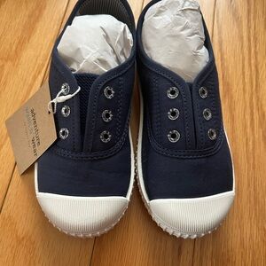 Kids Navy Canvas Shoes nwt
